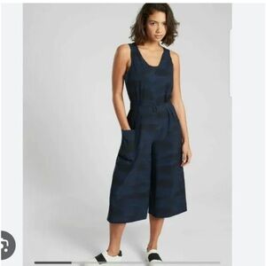 Athleta Navy/Black Wide Leg Cropped Jumpsuit w/ Removable Belt Size SP